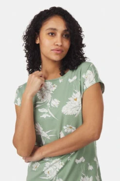 Sherpa Neha T-shirt Dames 13 Sherpa Neha T-shirt Dames -TrendyKleed Verkoopwinkel 2210003971971 014 nl